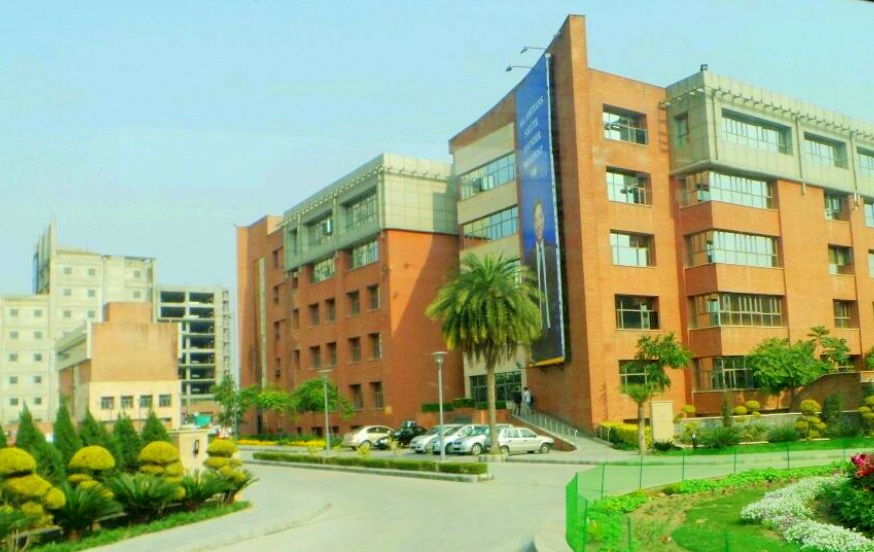 Amity Nursing College