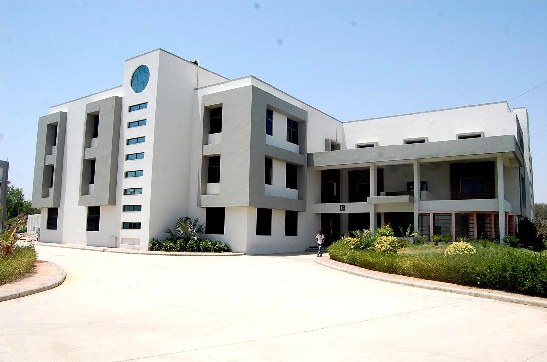 Gandhinagar Institute of Technology - [GIT]