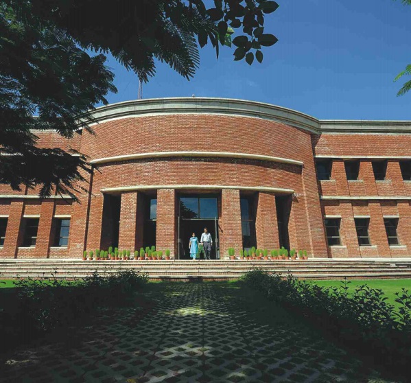 IILM University