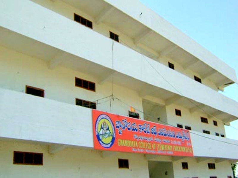 Gnanodaya Degree College