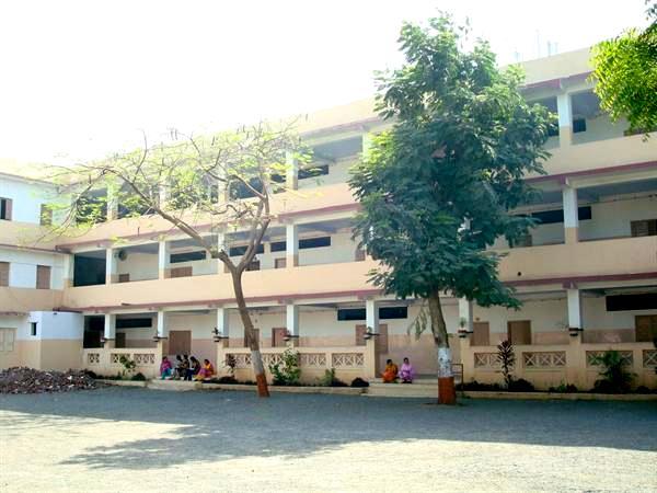 Akhand Anand Arts And Commerce College