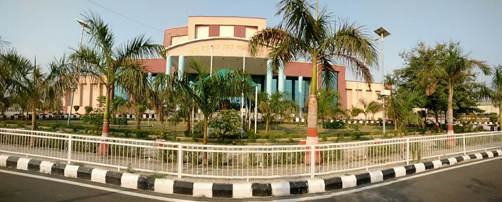 Babasaheb Bhimrao Ambedkar University, School for Legal Studies