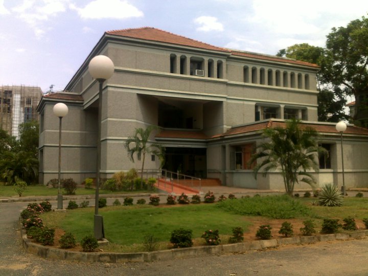 Madras School of Economics - [MSE]