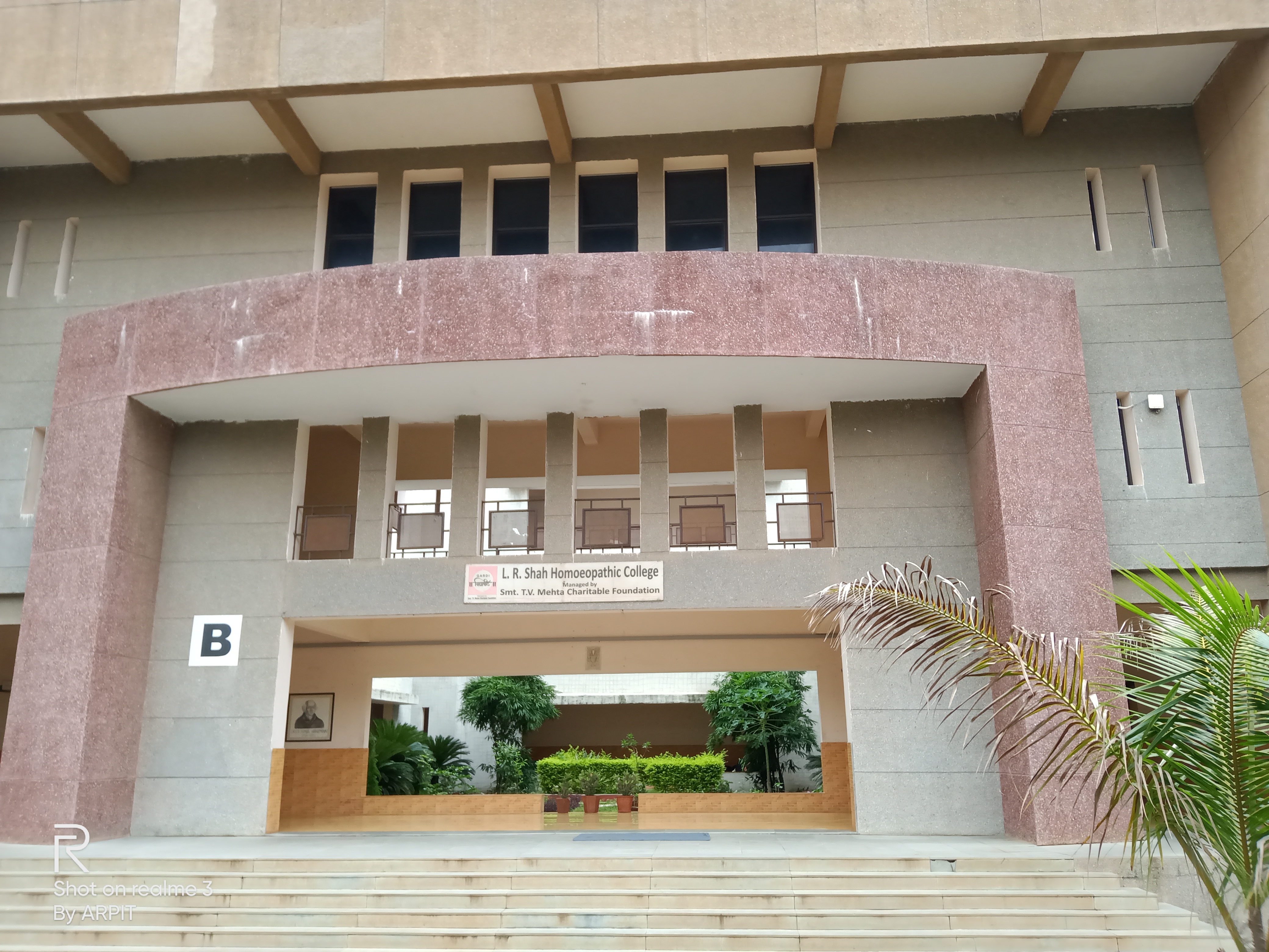 L. R. Shah Homoeopathy College