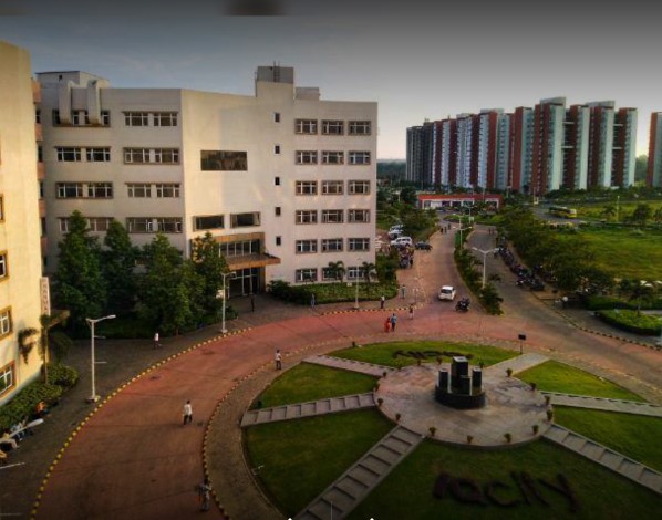 IQ City Medical College
