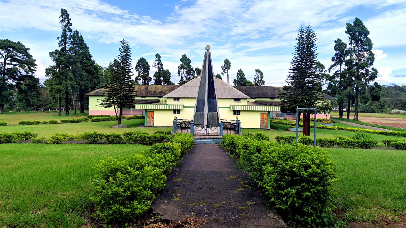 North East Adventist University