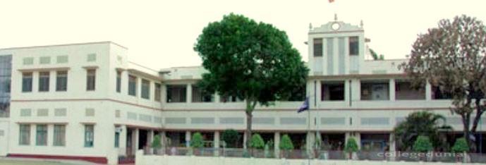 DAV College