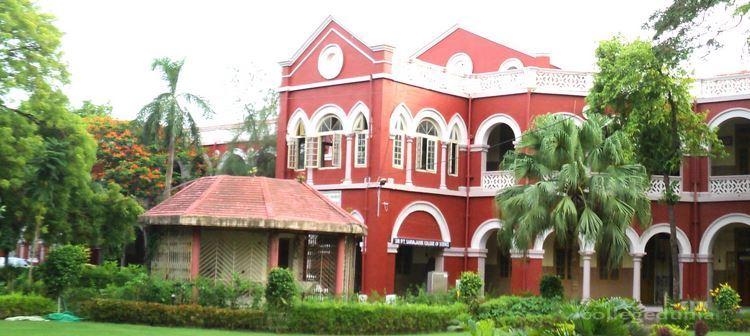 PT Sarvajanik College of Science