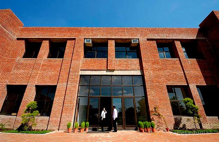 IILM Graduate School of Management - [IILM GSM]