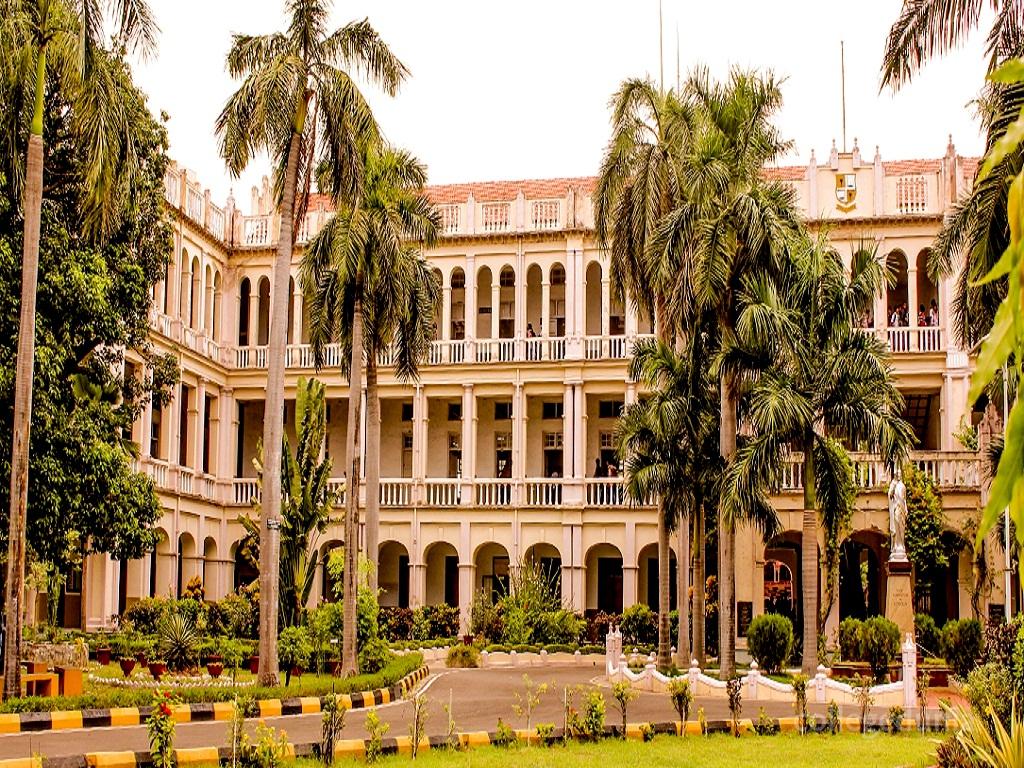 Loyola College