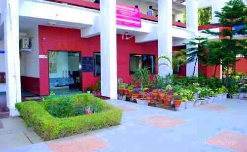 Rajdhani College