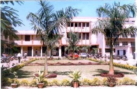 Saifia College of Arts and Commerce