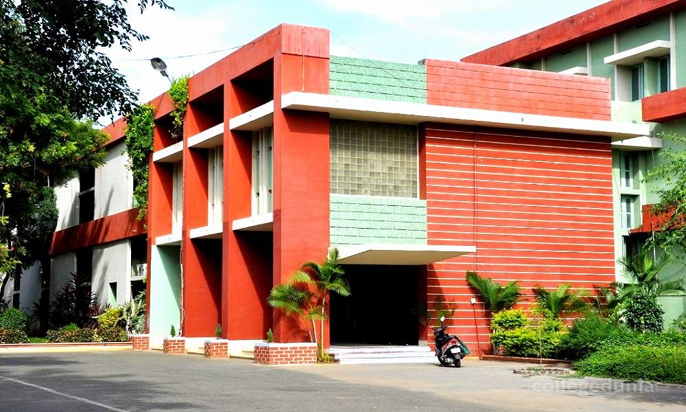 Vellalar College for Women