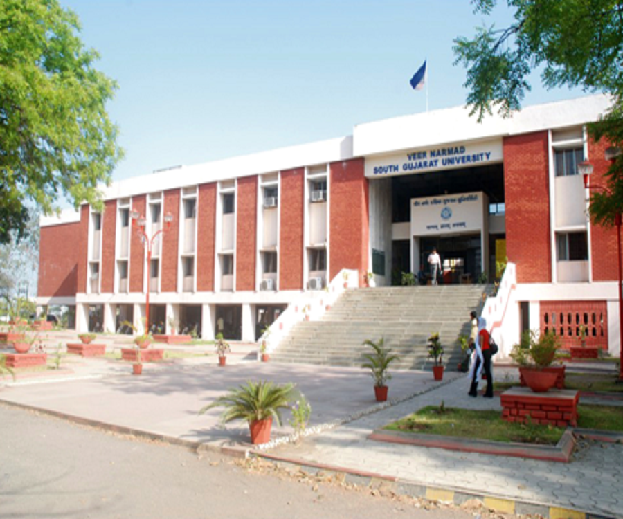 Udhana Citizen Commerce College