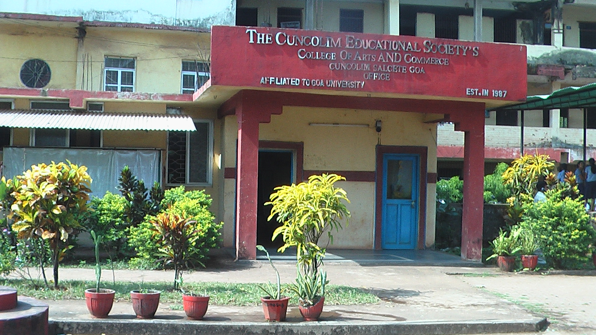 CES College of Arts and Commerce