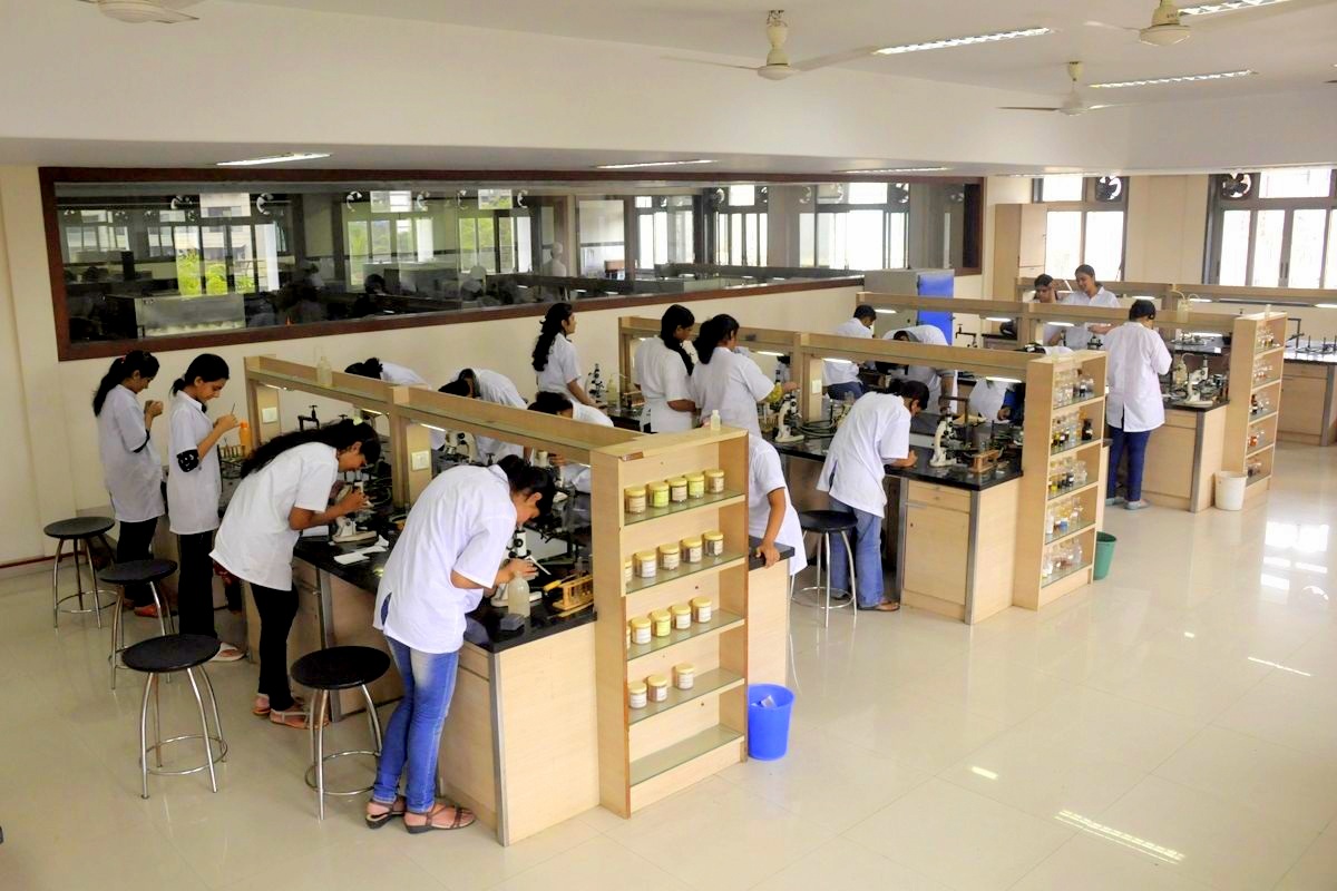 Dr. Bhanuben Nanavati College of Pharmacy