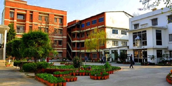 Sardar Bhagwan Singh Post Graduate Institute of Biomedical Science  & Research