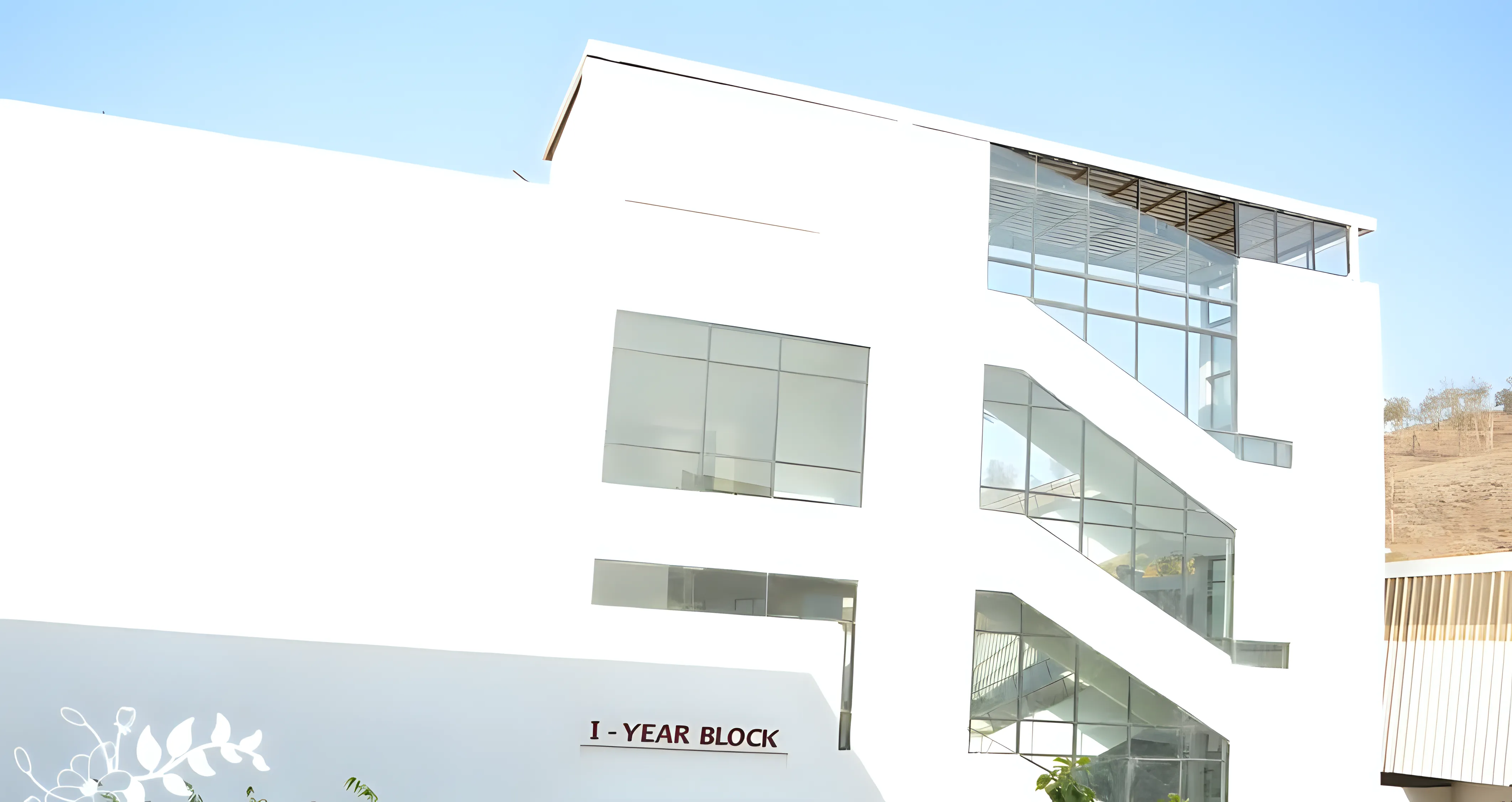 KLE College of Engineering and Technology Chikodi campus photo 5