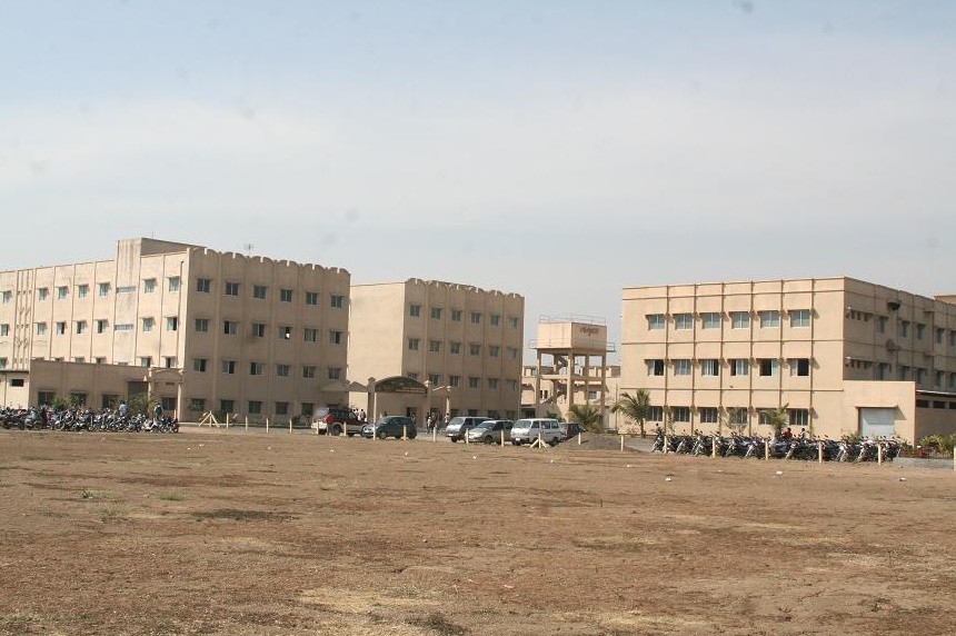 Vallabh Budhi Polytechnic Navsari campus photo 1