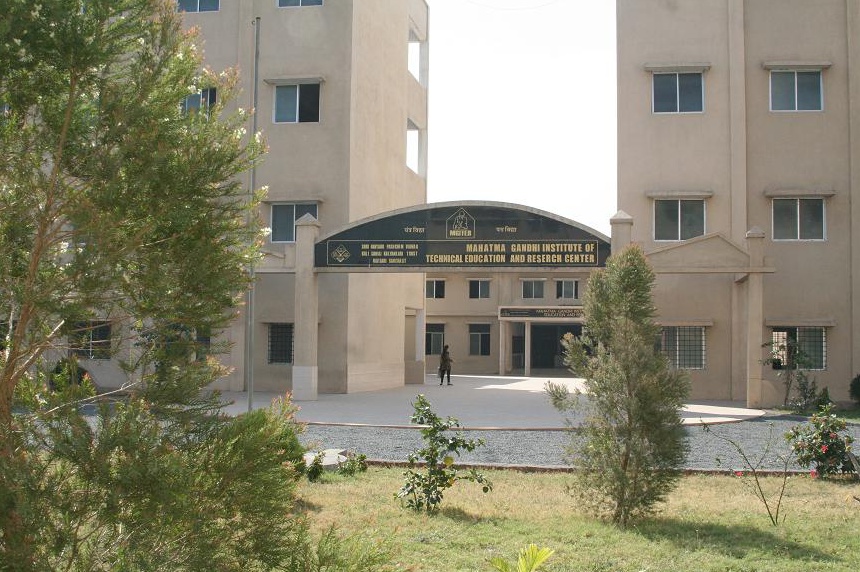 Vallabh Budhi Polytechnic Navsari campus photo 3