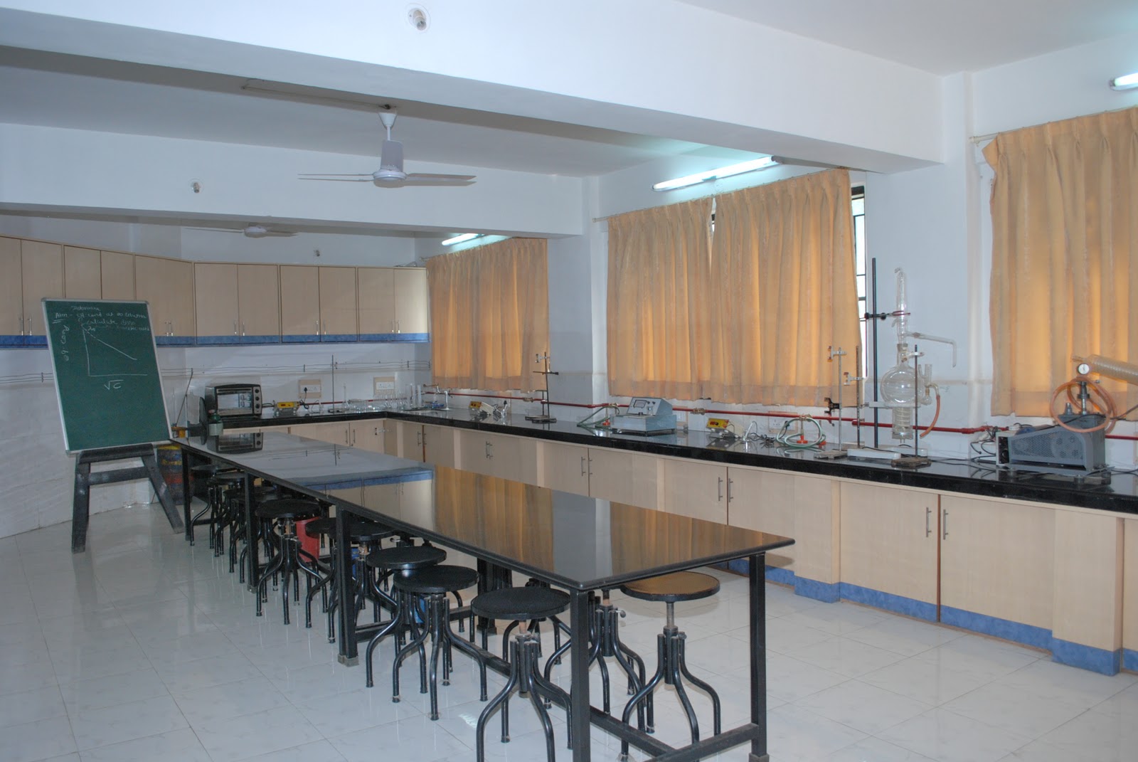Abeda Inamdar Senior College Pune Events photo 4