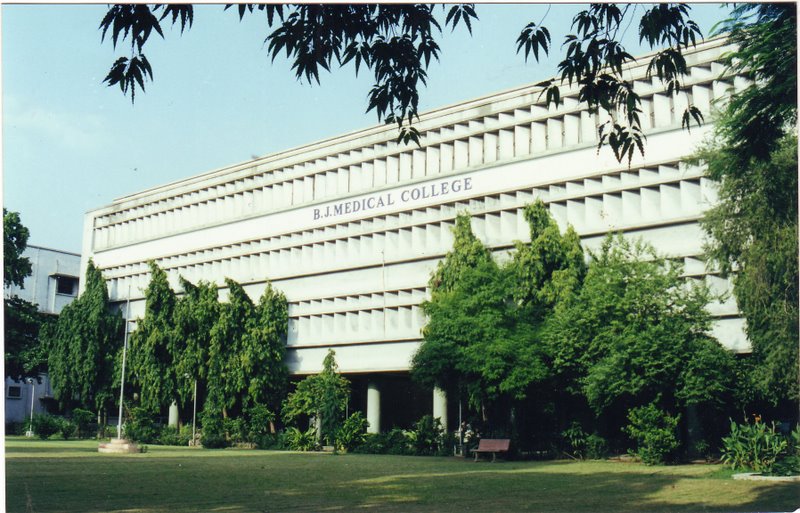 B. J. Medical College Ahmedabad Buildings photo 2