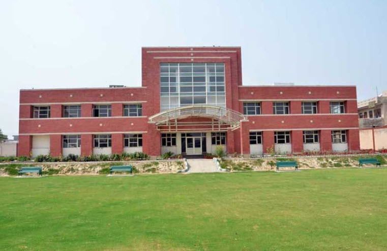 Arya Post Graduate College Panipat Colege photo 4
