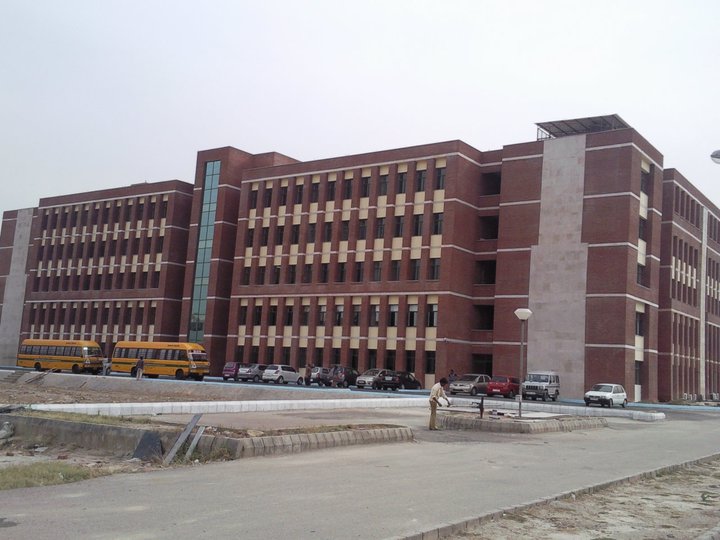 DIT School of Engineering Greater Noida Buildings photo 1