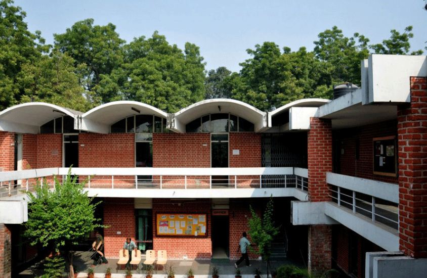 Lady Irwin College Academic Building photo 4