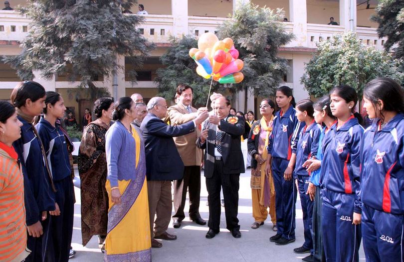 Dau Dayal Mahila PG College Firozabad Extra Curriculars photo 2