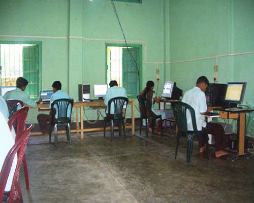Nabin Chandra College Karimganj Lab and Library photo 3