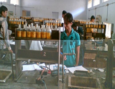 J and J College of Science Nadiad Academic Building photo 2