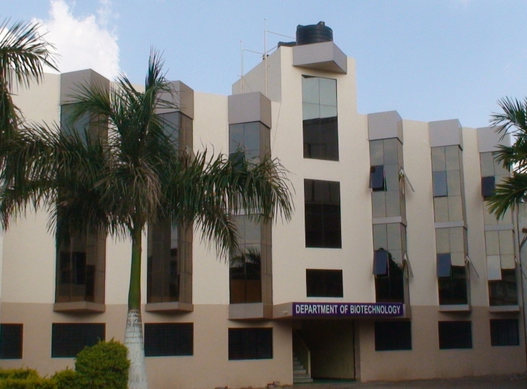 Smt Kasturbai Walchand College Sangli Campus photo 6