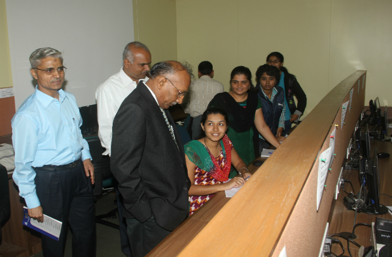MES's Garware College of Commerce Pune Extra Curriculars photo 4