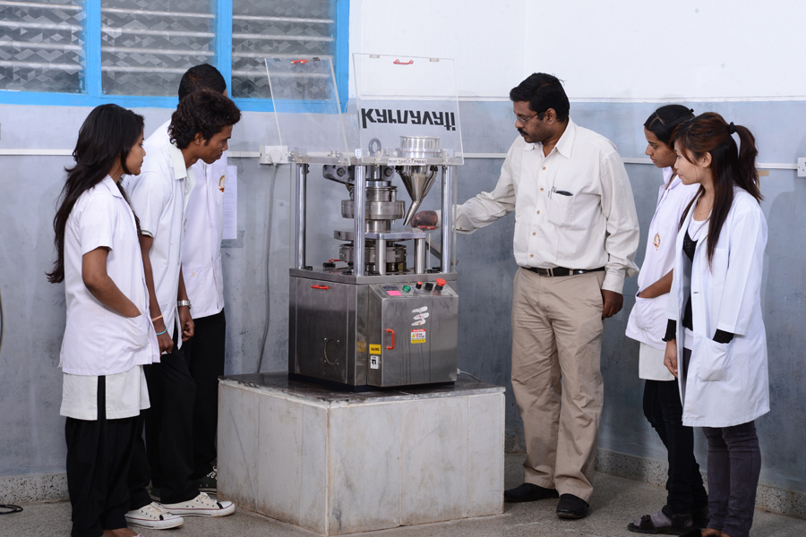 RR College of Pharmacy Bangalore Infrastructure photo 4