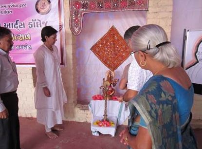 UTS Mahila Arts College Nadiad Extra Curriculars photo 2