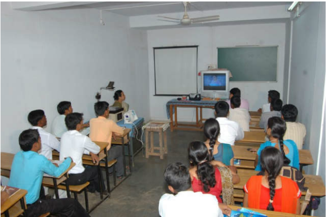 Rajiv Gandhi BEd College Dharwad Campus photo 5