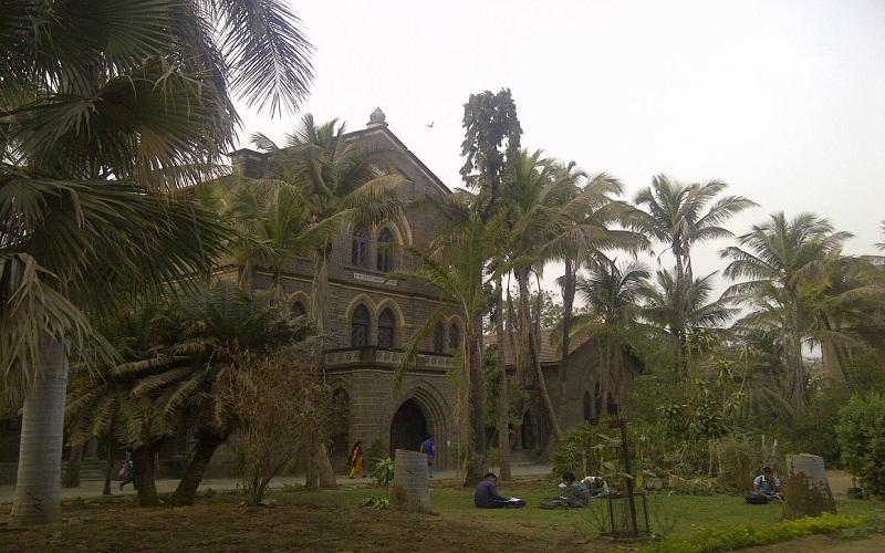Fergusson College Pune Academic Building photo 3