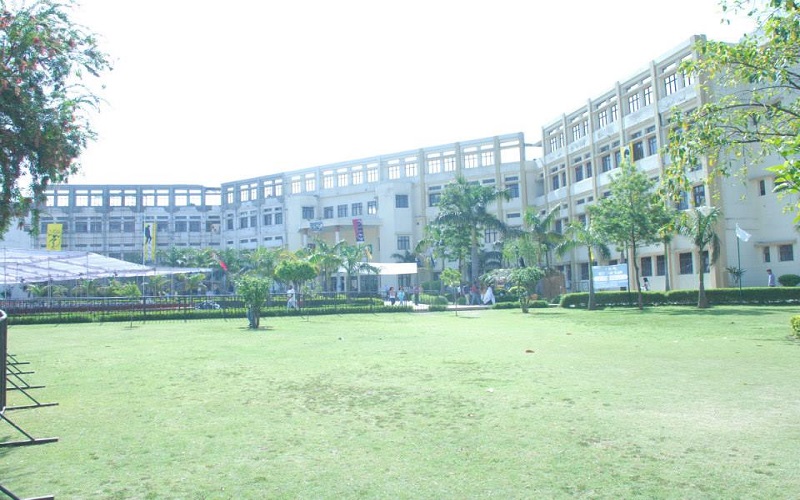 Baddi University of Emerging Sciences and Technologies Academic Building photo 6
