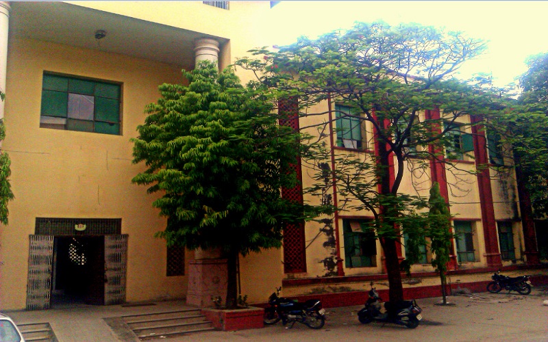 IIT BHU Academic Building photo 8