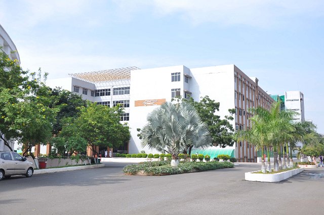 GITAM Visakhapatnam Academic Building photo 3