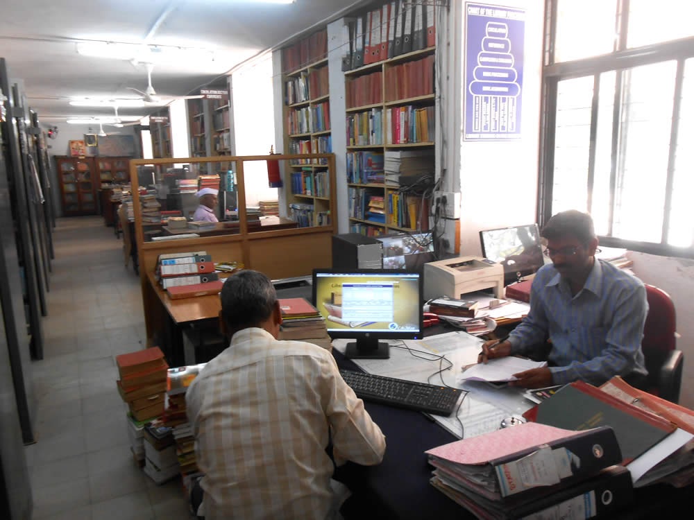 Deogiri College Aurangabad Laboratory and Library photo 5