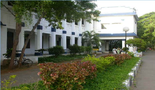 AVC College (Autonomous) Mayiladuthurai Academic Building photo 1