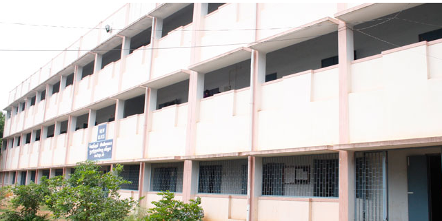 Periyar EVR College Tiruchirappalli periyar e.v.r. college photo 1