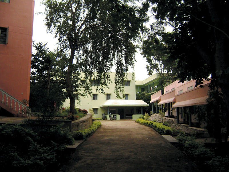 S-VYASA University University Academic Building photo 9