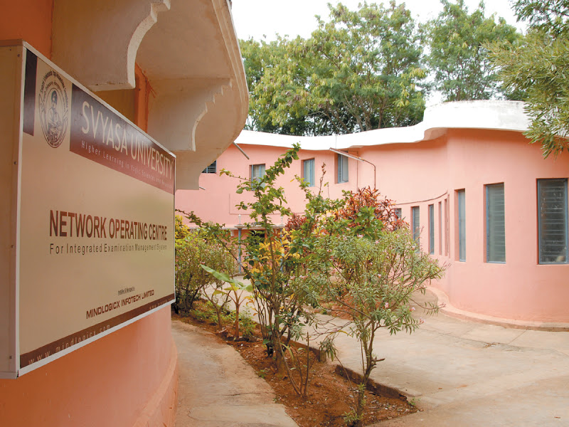 S-VYASA University University Academic Building photo 8