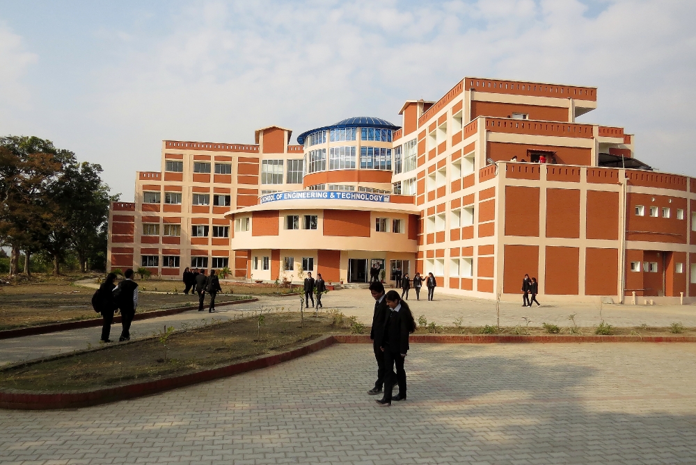 Himalayan School of Science and Technology Dehradun Academic Building photo 1