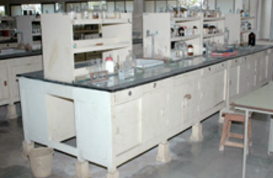ACPM Medical College Dhule Laboratory photo 9