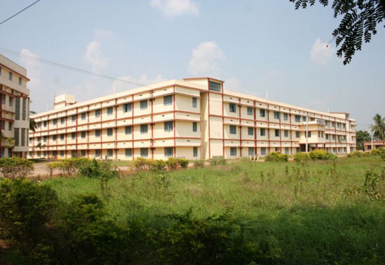 Sir C R Reddy College Eluru Campus photo 9