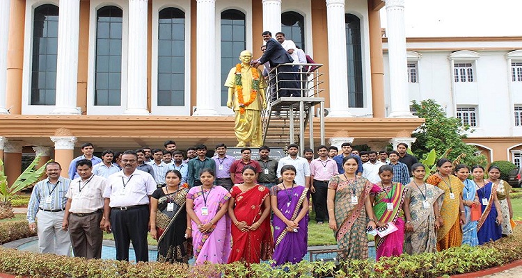 Gudlavalleru Engineering College Academic Building photo 3